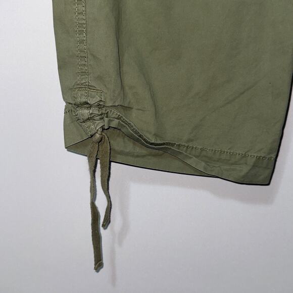 Izod Khaki green capri’s women’s size 6 - Picture 3 of 6